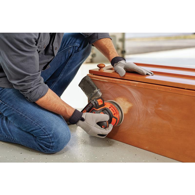 Black+Decker 20V MAX Cordless 5 in. Random Orbit Sander Kit (Battery & Charger)
