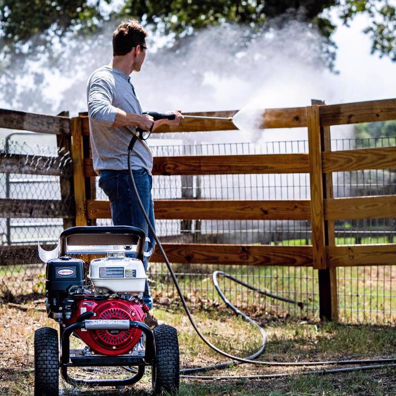 Simpson PowerShot PS60869 Honda 4000 psi Gas 3.5 gpm Pressure Washer