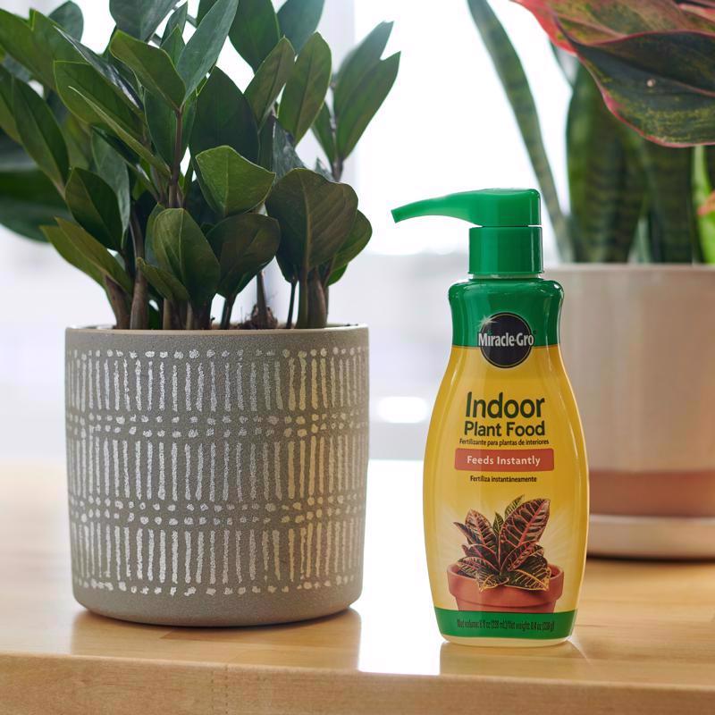 Miracle-Gro Liquid Plant Food 8 oz